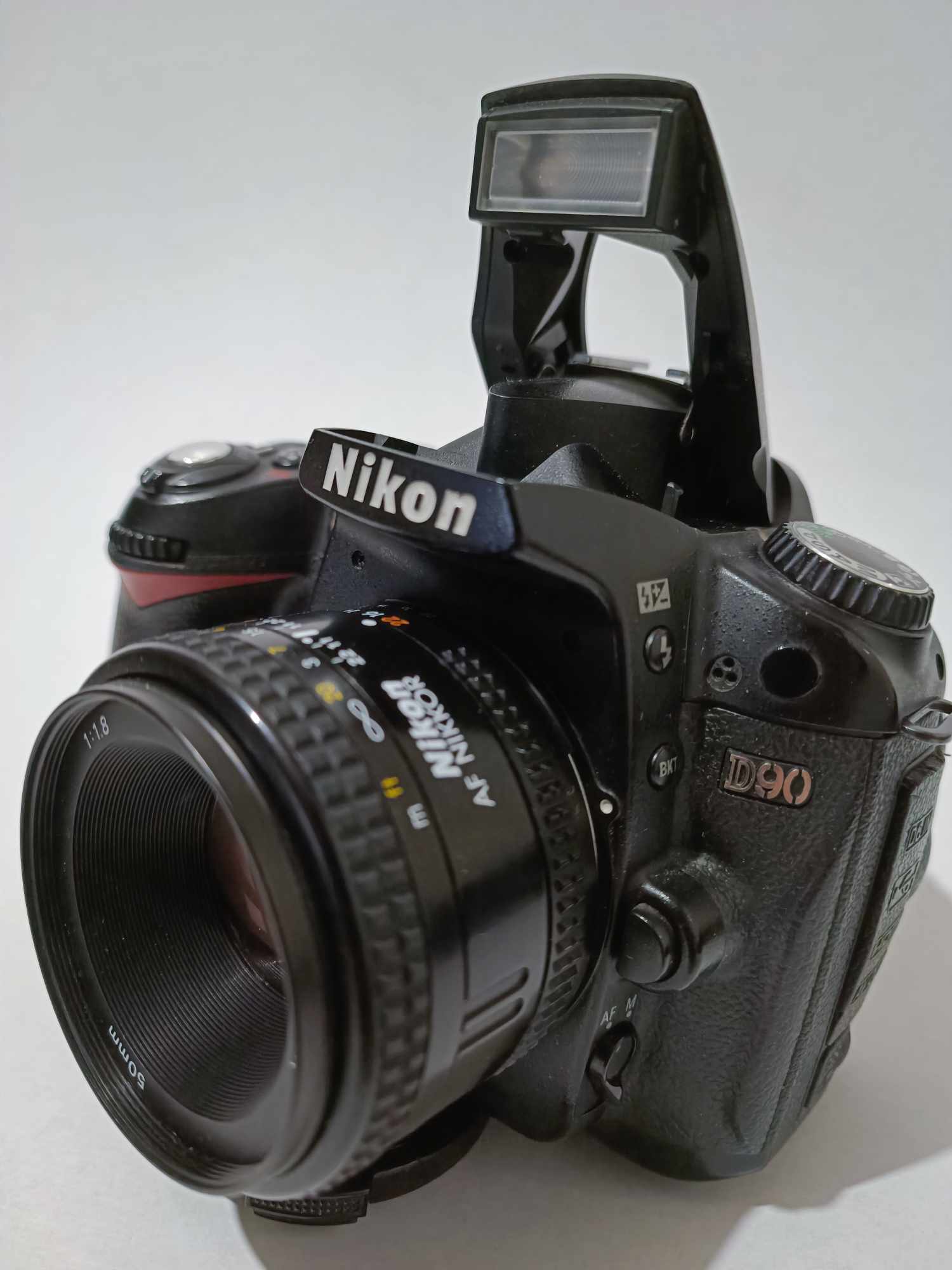 Nikon-D90-12.3-Mpx-HD-Video-DSLR-Camera-Nikon-50mm-f18-Lens-3 Nikon-D90-12.3-Mpx-HD-Video-DSLR-Camera-Nikon-50mm-f18-Lens-3