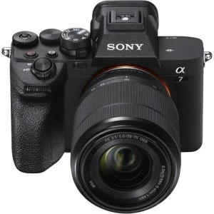 Sony-A7-Mark-IV-Mirrorless-Camera-FE-28-70mm-F3.5-5.6-OSS-Lens-4