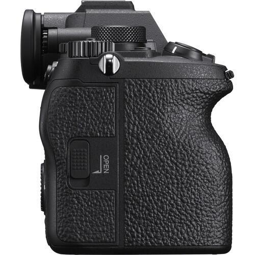 Sony-A7-Mark-IV-Mirrorless-Camera-FE-28-70mm-F3.5-5.6-OSS-Lens-8 Sony-A7-Mark-IV-Mirrorless-Camera-FE-28-70mm-F3.5-5.6-OSS-Lens-8