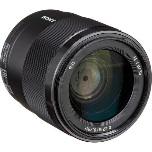 Sony-FE-35mm-f1.8-Full-Frame-Prime-Lens-for-Sony-E-Mount-4 Sony-FE-35mm-f1.8-Full-Frame-Prime-Lens-for-Sony-E-Mount-4