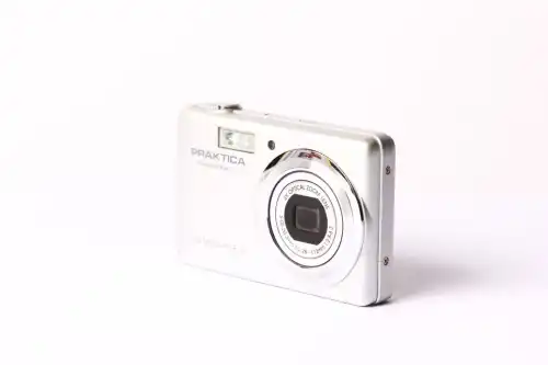 Praktica Luxmedia 12 Z4 12 Mpx Digital Compact Camera Used.webp 3 Praktica Luxmedia 12 Z4 12 Mpx Digital Compact Camera Used.webp 3