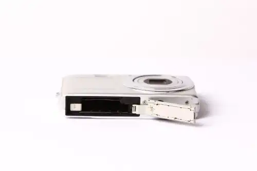 Praktica Luxmedia 12 Z4 12 Mpx Digital Compact Camera Used.webp 6 Praktica Luxmedia 12 Z4 12 Mpx Digital Compact Camera Used.webp 6