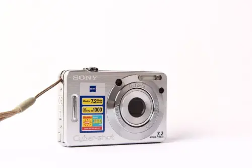 Sony Cybershot DSC W55 7.2 Mpx Compact Camera Used 3 Sony Cybershot DSC W55 7.2 Mpx Compact Camera Used 3