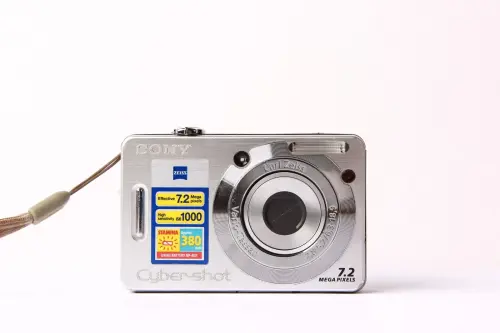 Sony Cybershot DSC W55 7.2 Mpx Compact Camera Used Sony Cybershot DSC W55 7.2 Mpx Compact Camera Used