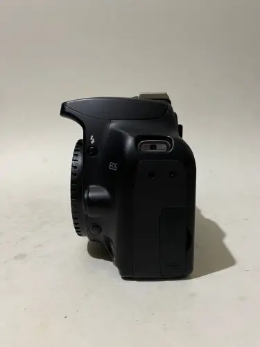 Canon EOS 1000D 10.1 MP DSLR Camera (3)